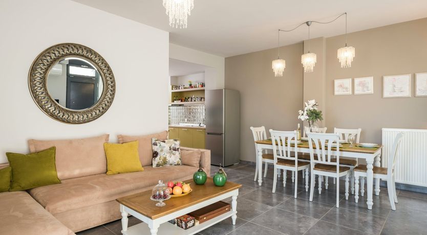 Photo of Corinthian Cretan