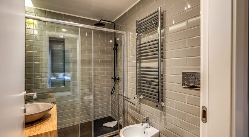 Photo of Limoncello Yellow