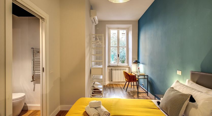 Photo of Limoncello Yellow