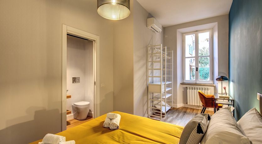 Photo of Limoncello Yellow