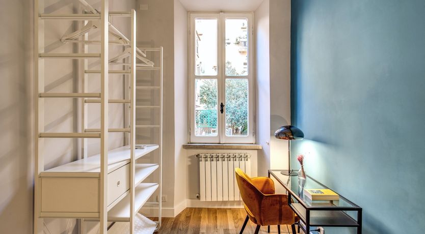 Photo of Limoncello Yellow