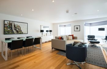 The Contemporary Haven Apartment