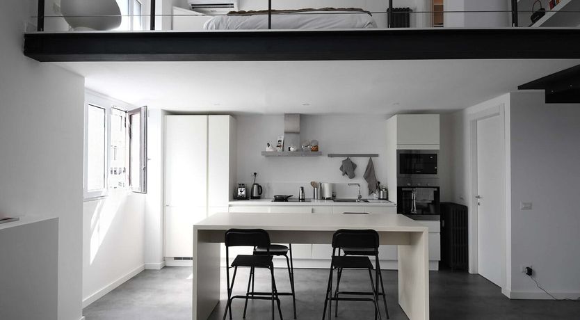 Photo of Iconic Trainer