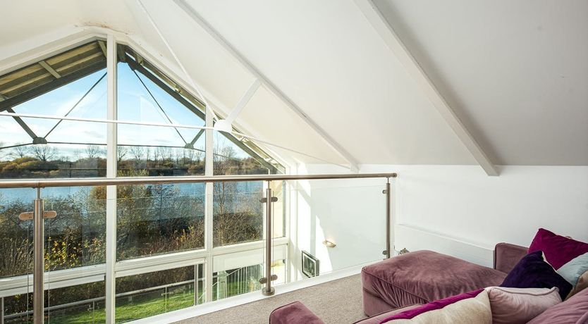 Photo of Oak by the Lake