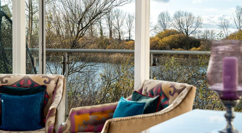 Photo of Oak by the Lake