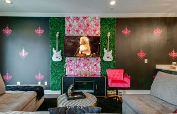 Whiskey and Wanderlust Holiday Home