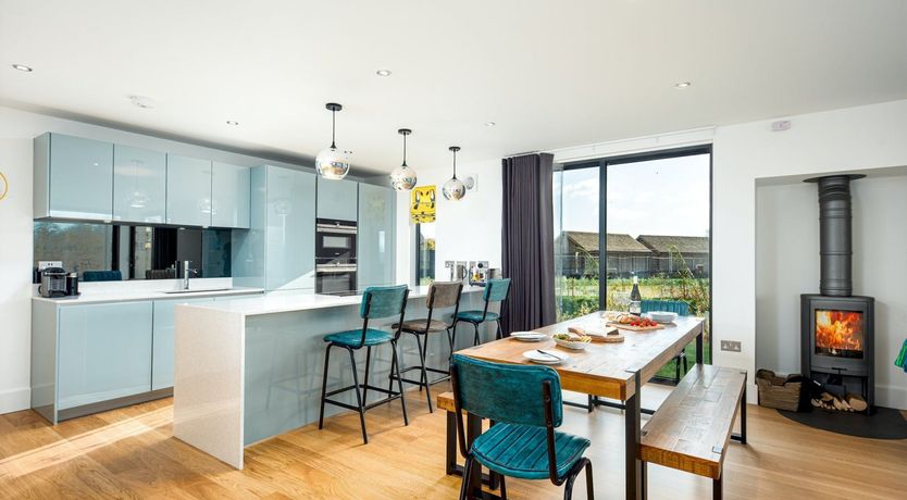 Photo of Honeycomb Dove