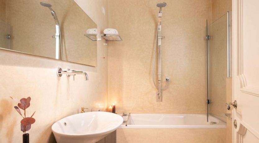 Photo of Florence Jewel