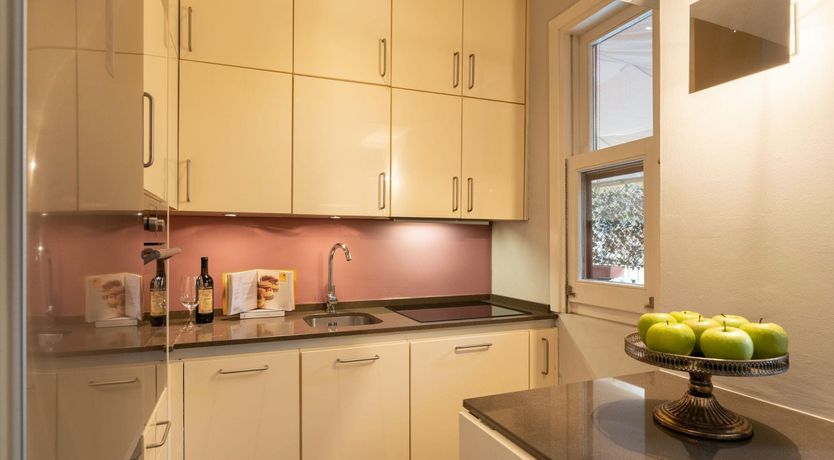 Photo of Florence Jewel