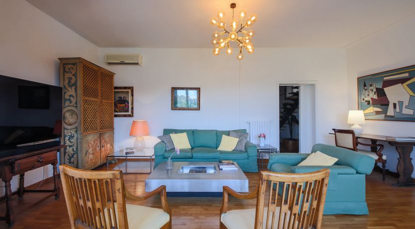 Photo of A Tale of Florence