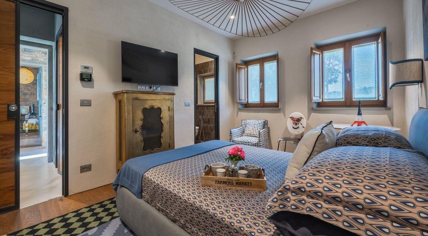 Photo of Chianti Escape