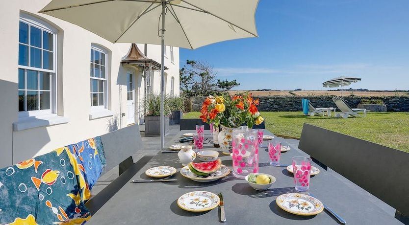 Photo of The Artistic Studio