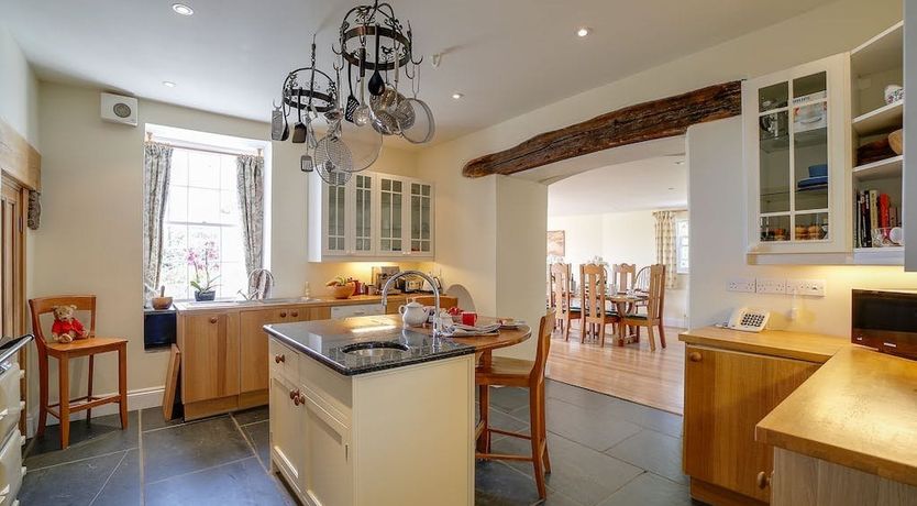 Photo of The Artistic Studio