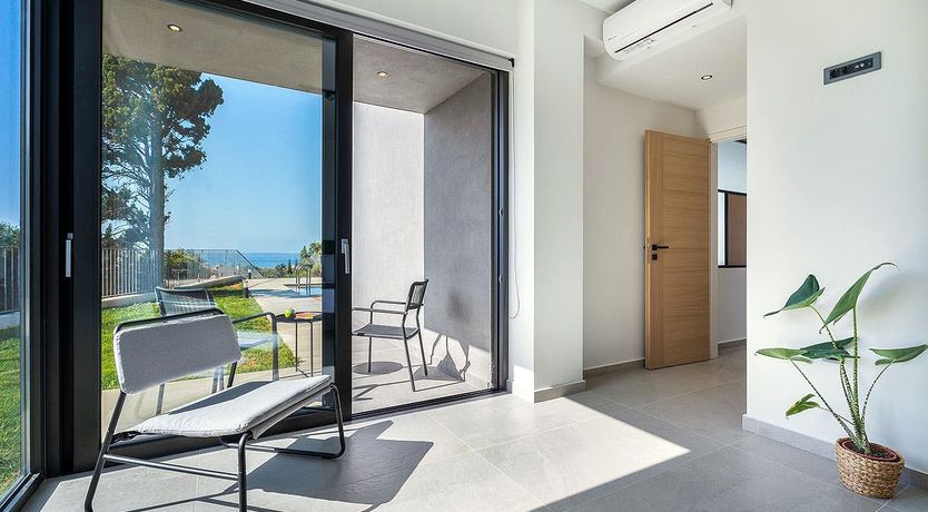 Photo of The Goddess of Crete