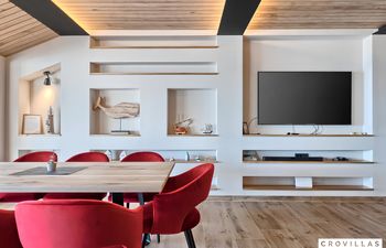 The Craft of Making Holiday Home