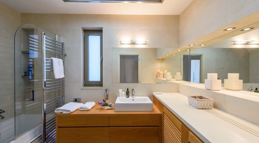 Photo of Emerald of the World