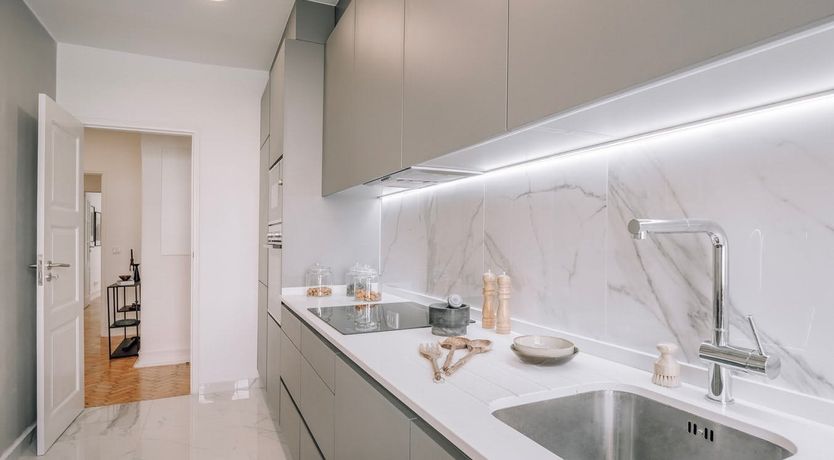 Photo of Portuguese Teak