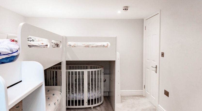 Photo of London Elegance