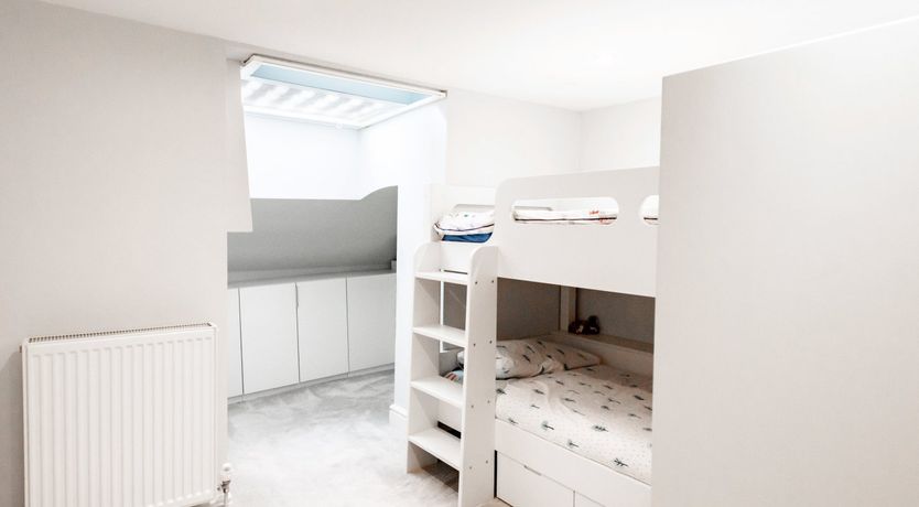 Photo of London Elegance