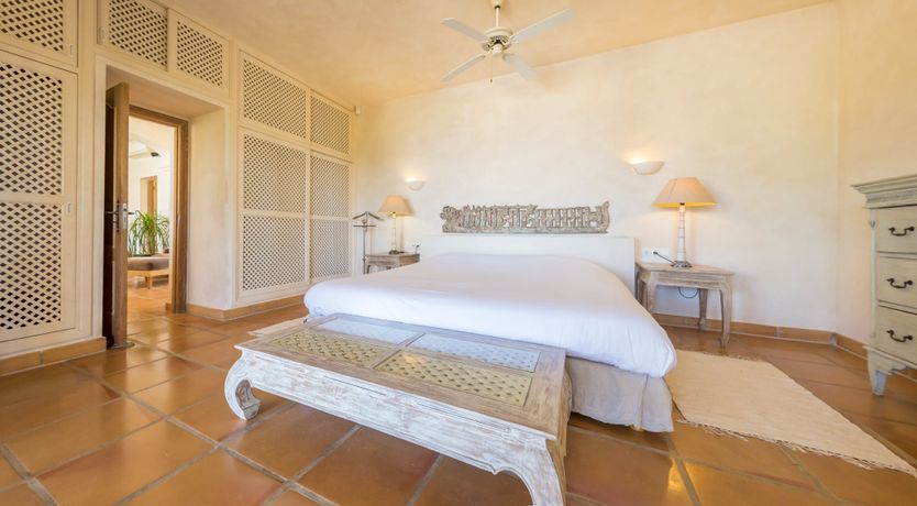 Photo of Gazing out to the World