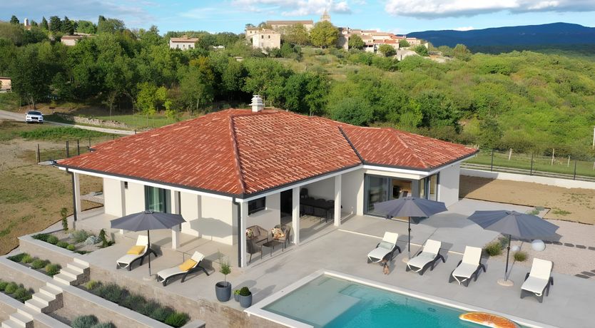 Photo of Mountain Alabaster