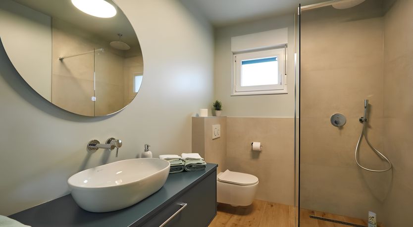 Photo of Mountain Alabaster