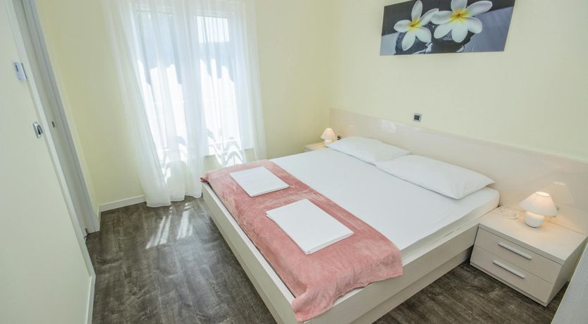 Photo of Sweet & Bright