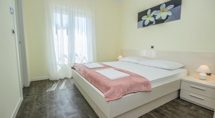 Photo of Sweet & Bright