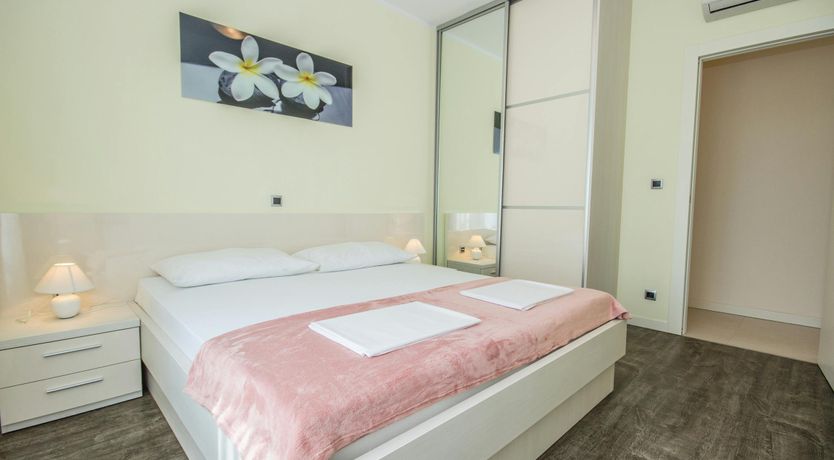 Photo of Sweet & Bright