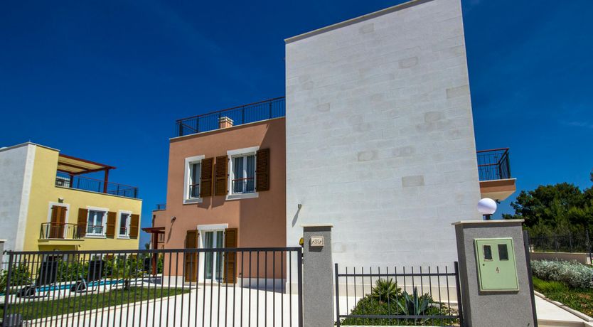 Photo of Sweet & Bright