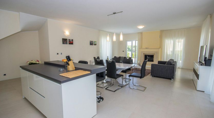 Photo of Sweet & Bright