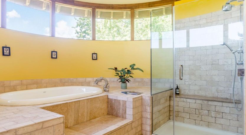 Photo of The King's Gate