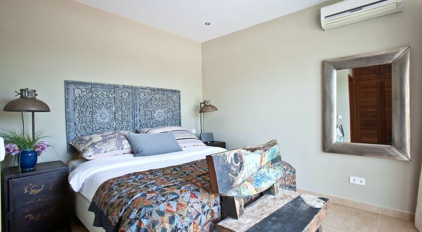 Photo of Cicadas Sway