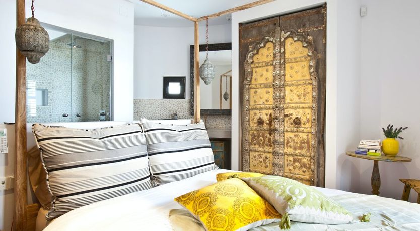 Photo of Cicadas Sway