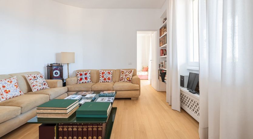 Photo of The Fado Singer