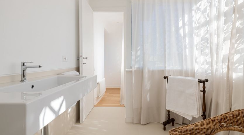 Photo of The Fado Singer