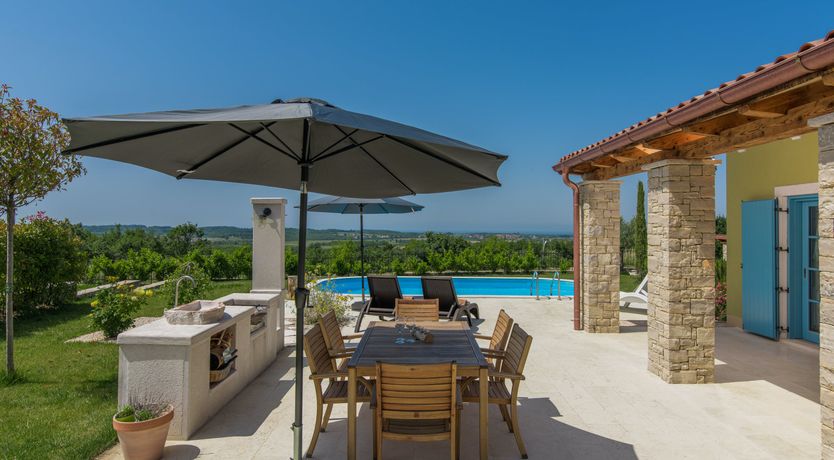 Photo of Orchard Haze