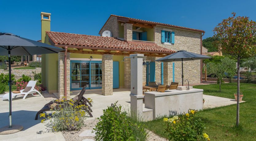 Photo of Orchard Haze