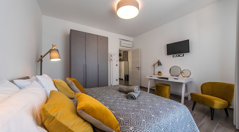 Photo of The Golden Palms