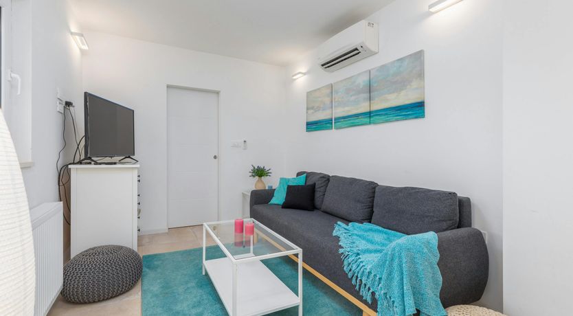 Photo of The Golden Colours