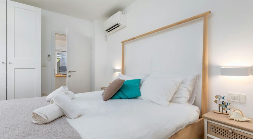 Photo of The Golden Colours