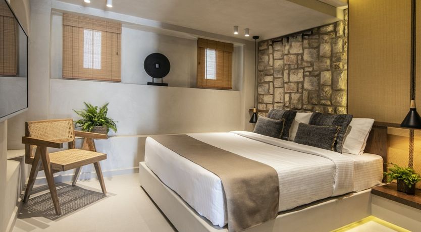 Photo of The White Tangerine