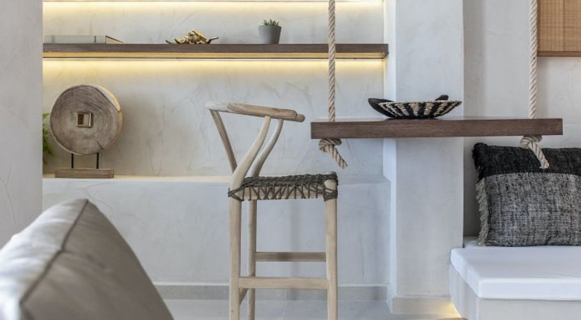 Photo of The White Tangerine