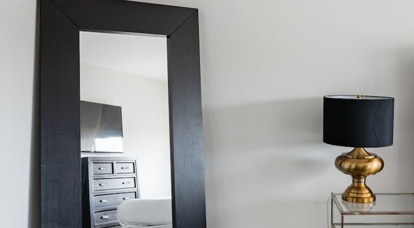 Photo of Holla, Holla