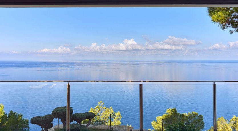 Photo of Atlas' Outlook