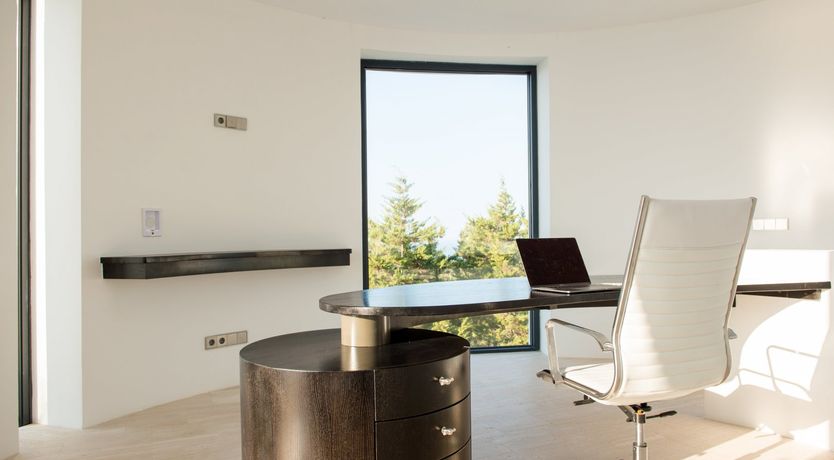 Photo of Atlas' Outlook