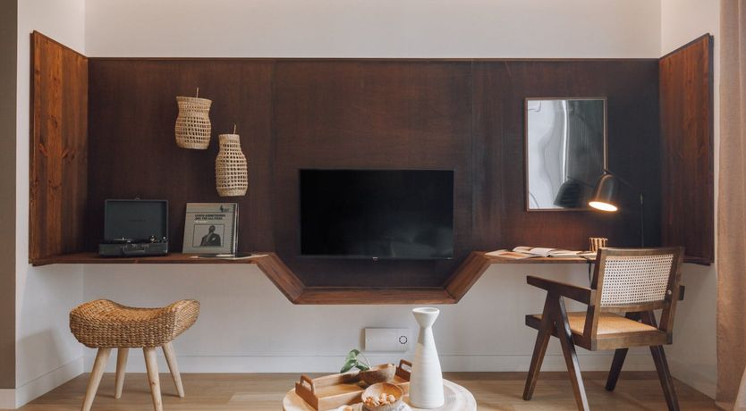 Photo of In the City of Catalonia