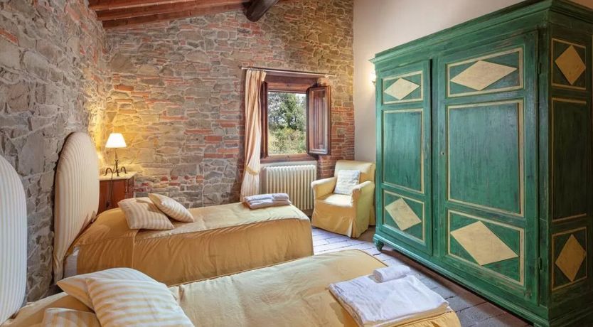 Photo of The Alabaster Breeze