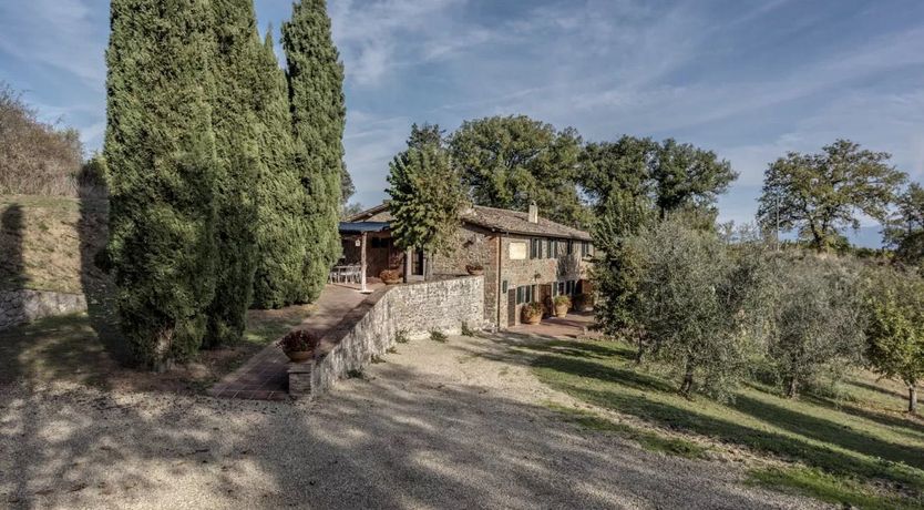 Photo of The Alabaster Breeze