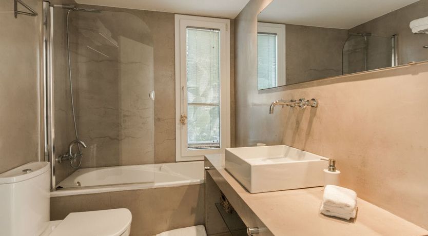 Photo of White Sand Bay